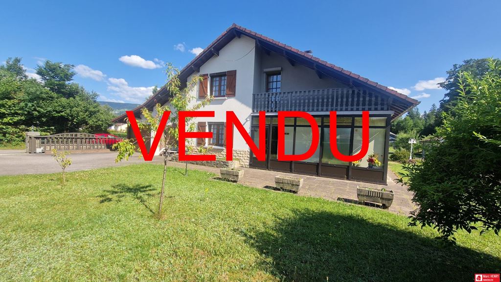Maison VAGNEY 272000€ Marc HENRY IMMOBILIER